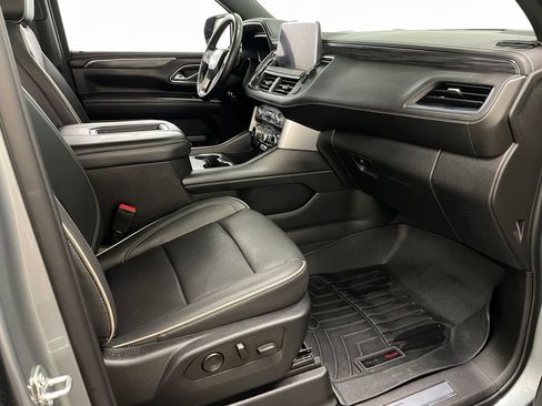 Certified 2023 GMC Yukon XL SLT w/ SLT Premium Package AWD/4WD image 45