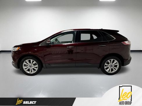 Used 2022 Ford Edge Titanium AWD/4WD image 11