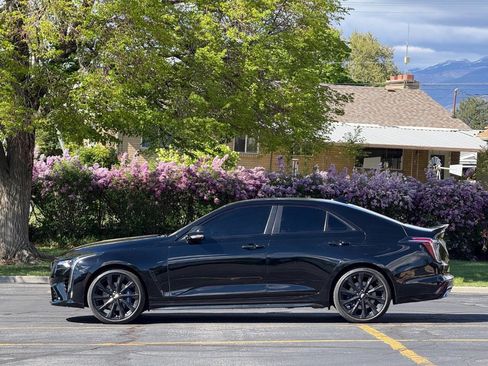 Used 2021 Cadillac CT4 V w/ Technology Package AWD/4WD image 8