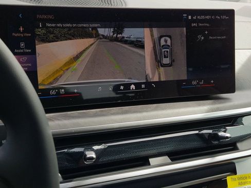 New 2026 BMW X5 xDrive40i w/ Parking Assistance Package image 14