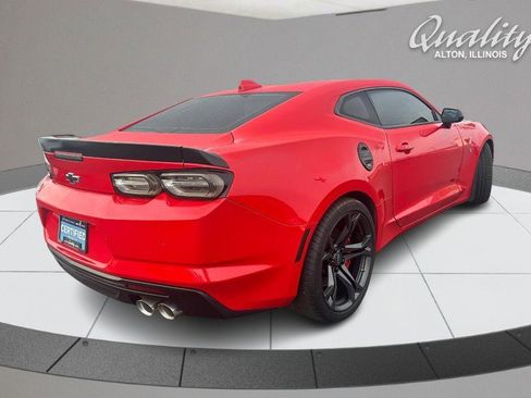Used 2020 Chevrolet Camaro SS image 4