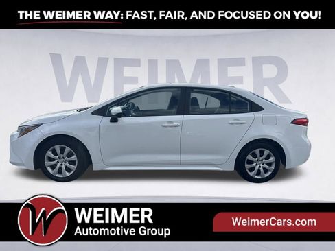 Used 2023 Toyota Corolla LE FWD image 2