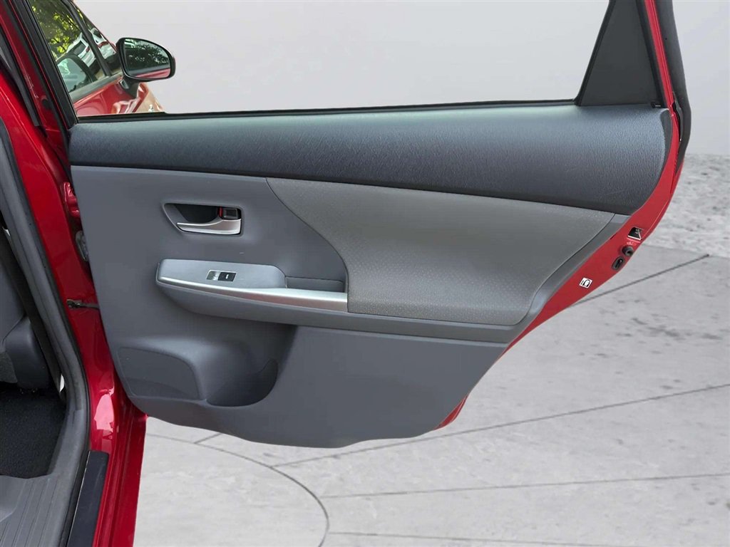 Used 2014 Toyota Prius V Two FWD image 19