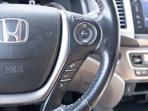 Used 2017 Honda Pilot EX-L image 6