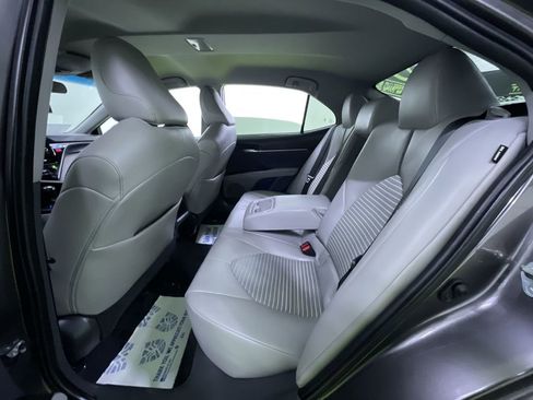 Used 2021 Toyota Camry SE image 25