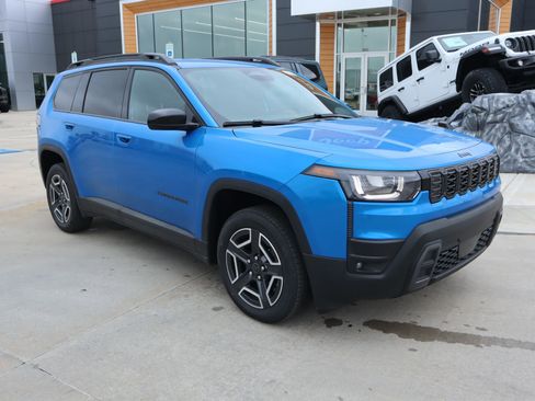 New 2026 Jeep Cherokee Laredo AWD/4WD image 1