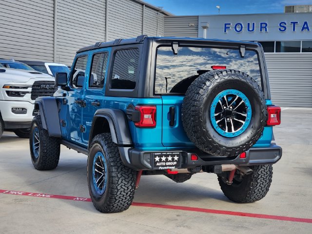 Used 2024 Jeep Wrangler Unlimited Rubicon w/ XTREMEE 35" Tire Package AWD/4WD image 5
