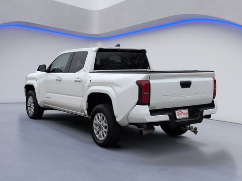 Used 2024 Toyota Tacoma SR5 image 6