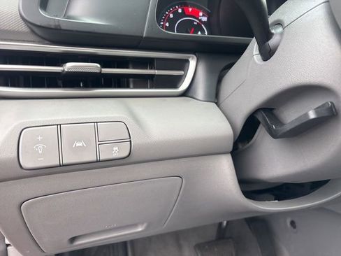 Used 2023 Hyundai Elantra SEL w/ Cargo Package image 21