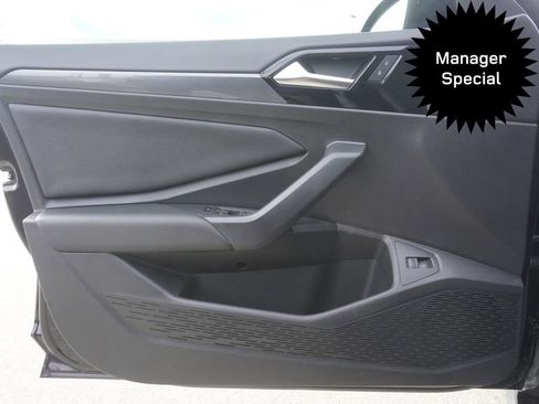 Used 2021 Volkswagen Jetta GLI Autobahn image 17