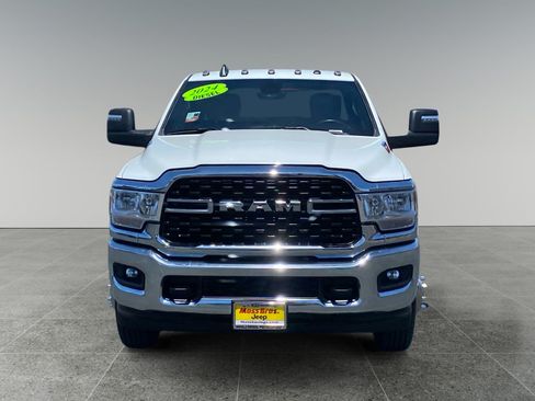Used 2024 RAM 3500 Big Horn AWD/4WD image 8