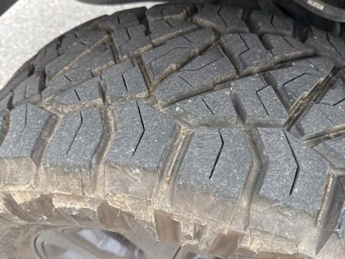 Used 2024 RAM 2500 Limited image 16