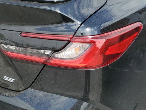 Used 2025 Toyota Camry SE w/ Convenience Package FWD image 8
