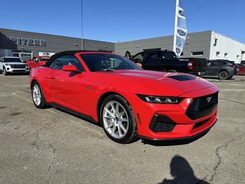 Used 2025 Ford Mustang GT Premium RWD image 11