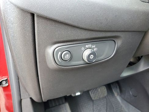 Used 2024 Chevrolet Equinox LT w/ LPO, Floor Liner Package image 9