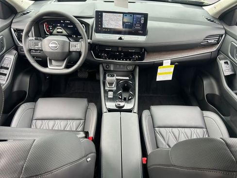 New 2026 Nissan Rogue Platinum w/ Platinum Premium Package image 10