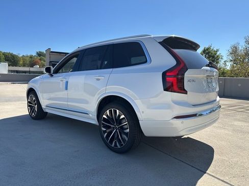 New 2026 Volvo XC90 B6 Plus w/ Protection Package Premier image 5