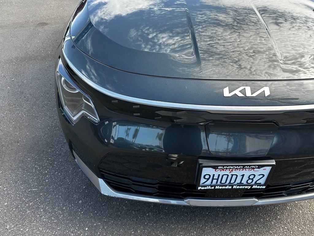 Used 2023 Kia Niro Wind FWD image 4