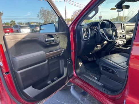 Used 2022 Chevrolet Silverado 1500 LT Trail Boss w/ Convenience Package II AWD/4WD image 4