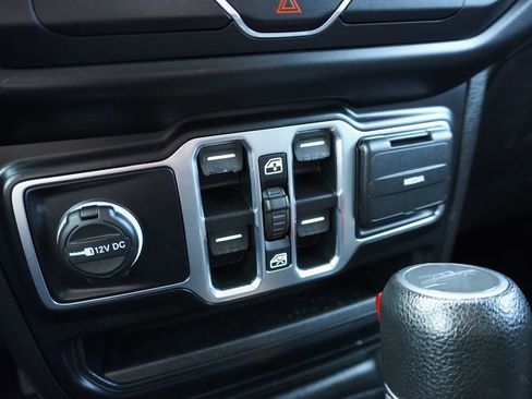 Used 2020 Jeep Gladiator Sport w/ Quick Order Package 24S image 17