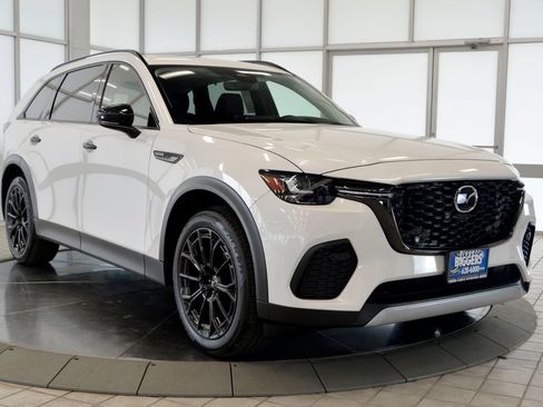 Certified 2025 MAZDA CX-70 3.3 Turbo w/ Premium Package AWD/4WD image 2