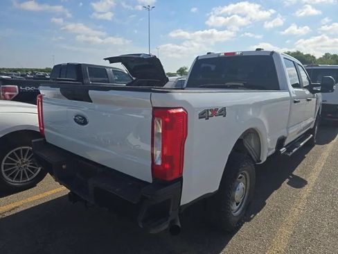 Used 2023 Ford F250 XL w/ XL Off-Road Package AWD/4WD image 4