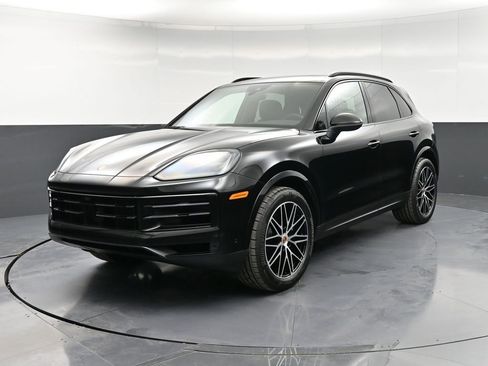New 2026 Porsche Cayenne AWD/4WD image 1
