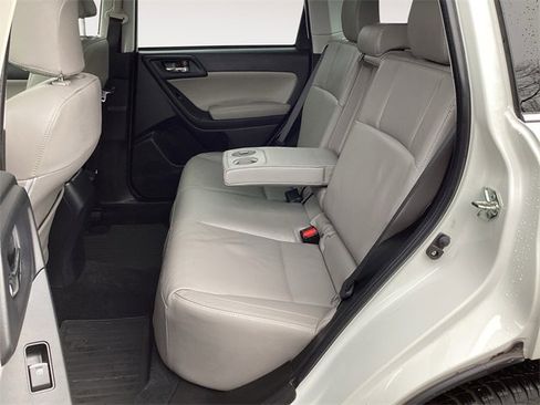 Used 2017 Subaru Forester 2.5i Limited w/ Protection Package #2 image 13