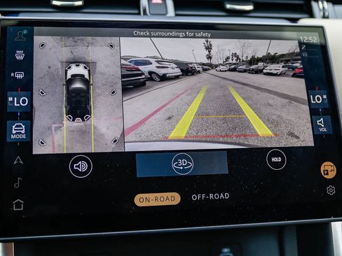 Used 2025 Land Rover Discovery Sport S image 26