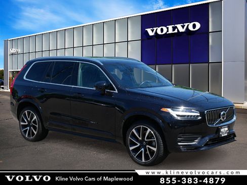 Used 2021 Volvo XC90 T6 Momentum w/ Advanced Package AWD/4WD image 1