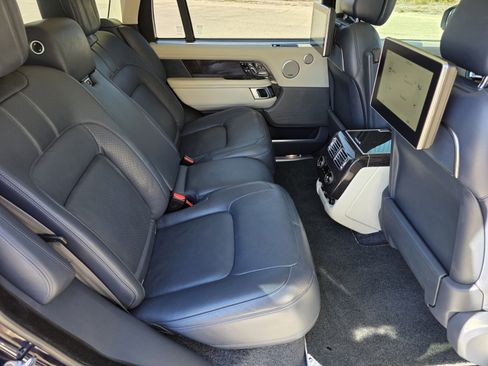 Used 2020 Land Rover Range Rover Long Wheelbase Autobiography image 5