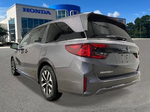 New 2026 Honda Odyssey EX-L image 3