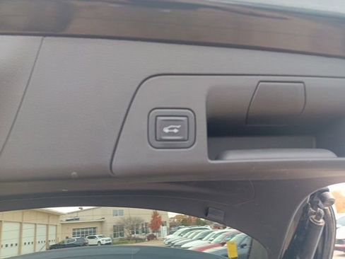 Used 2022 Buick Envision Preferred image 34