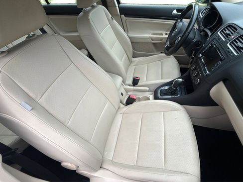 Used 2014 Volkswagen Jetta TDI FWD image 34