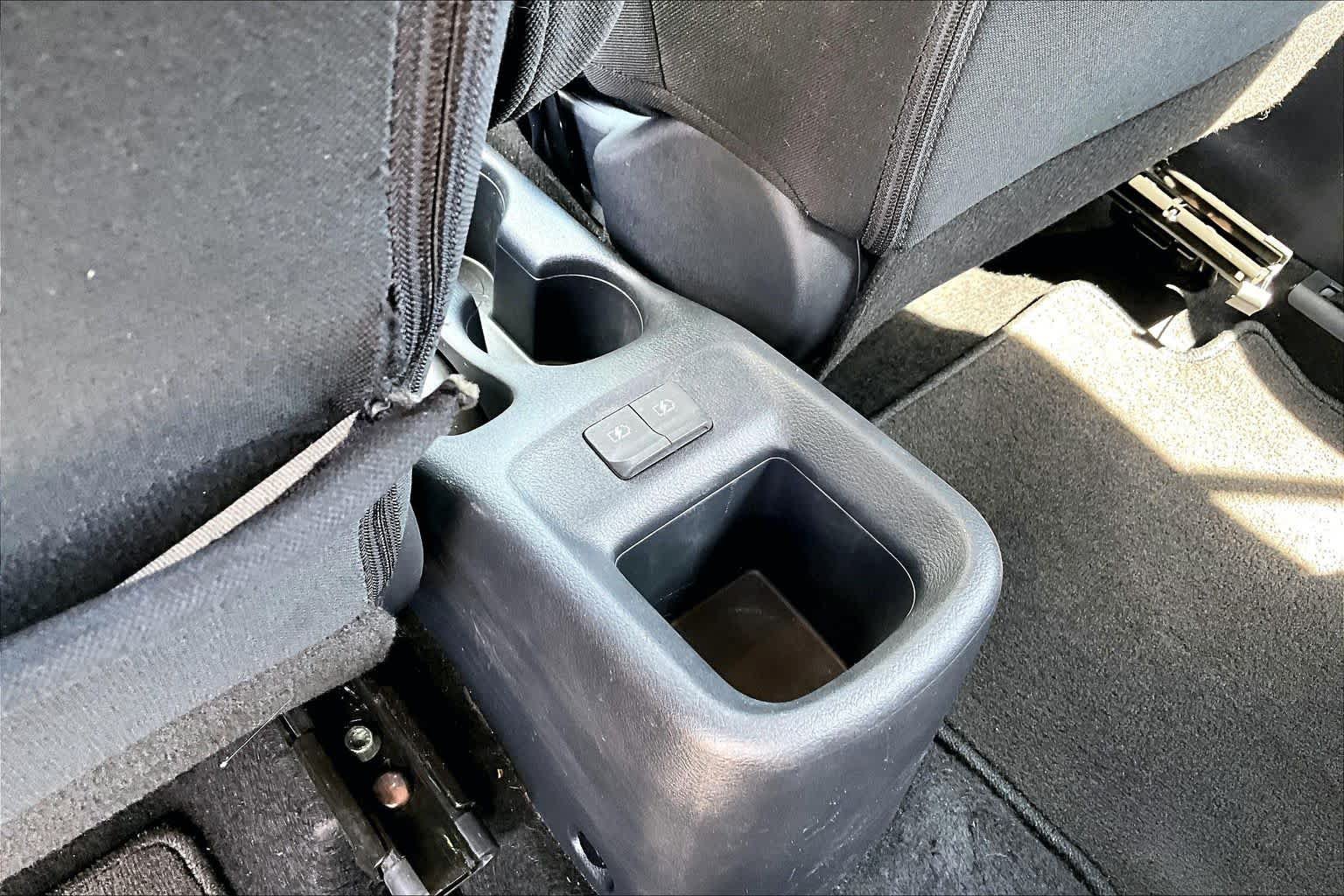 Used 2019 Nissan Kicks S FWD image 36