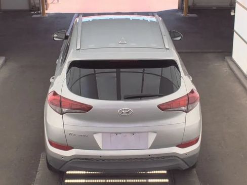 Used 2018 Hyundai Tucson SEL FWD image 4