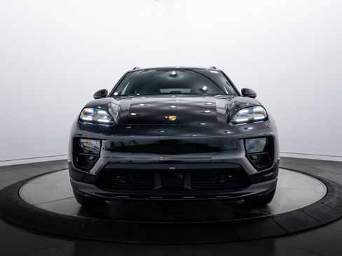 New 2025 Porsche Macan 4S Electric image 10