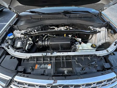 Used 2021 Ford Explorer Limited AWD/4WD image 35