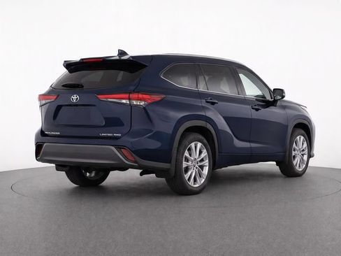 Used 2020 Toyota Highlander Limited AWD/4WD image 4