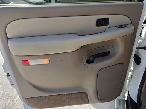 Used 2002 Chevrolet Suburban LS RWD image 20
