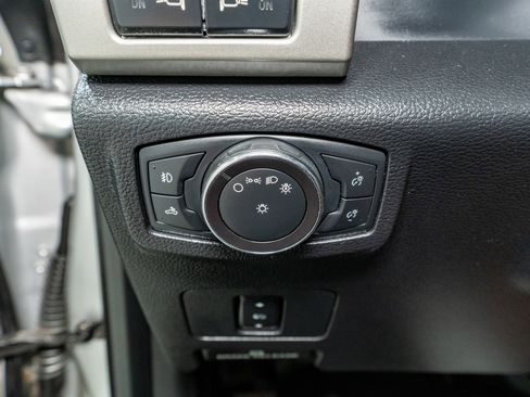 Used 2019 Ford F250 Lariat image 27