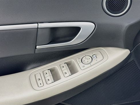 Used 2025 Hyundai Sonata SEL FWD image 19