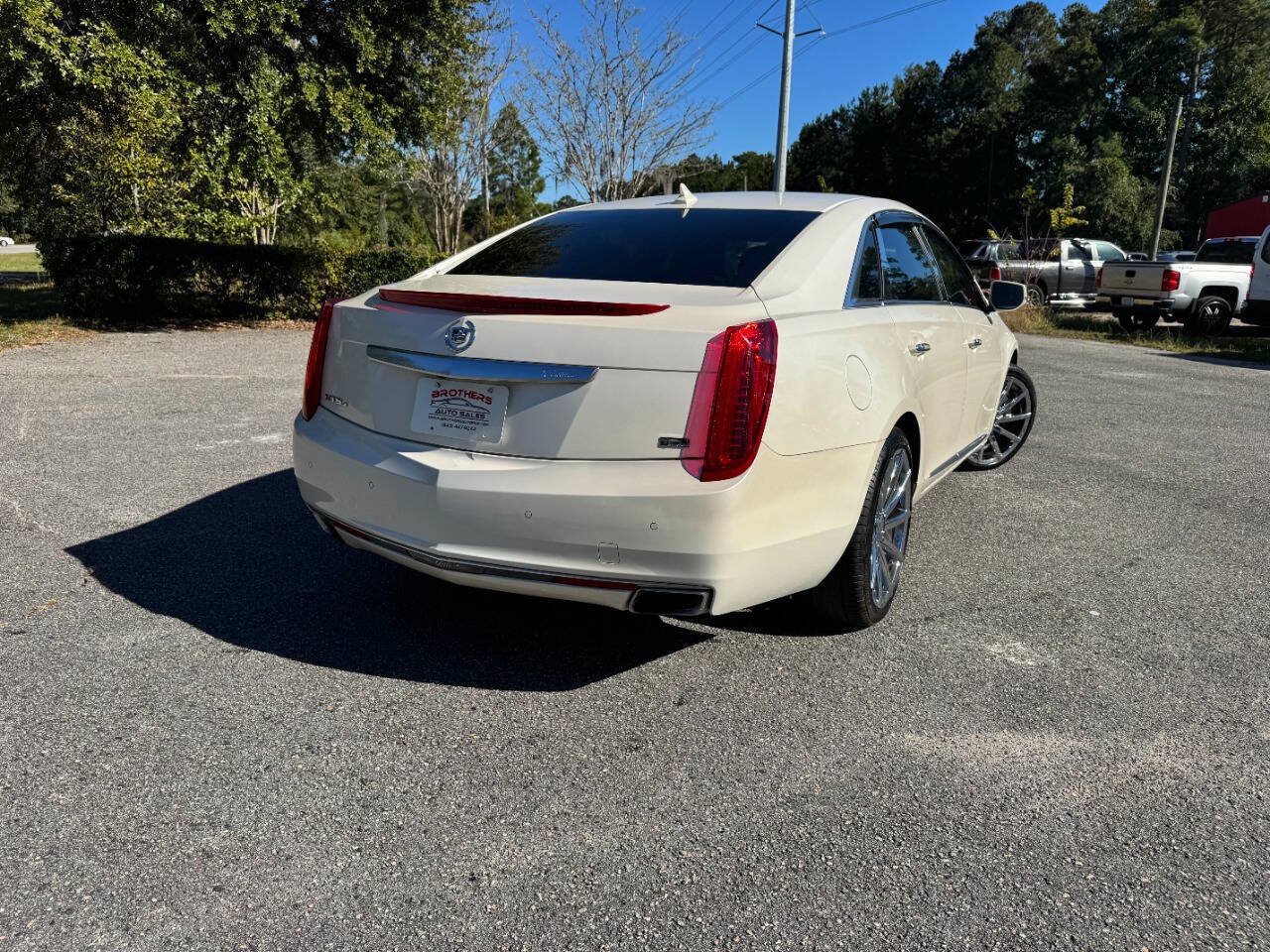 Used 2013 Cadillac XTS Platinum w/ Driver Assist Package AWD/4WD image 31