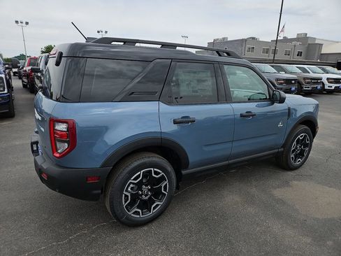 New 2026 Ford Bronco Sport Outer Banks image 13