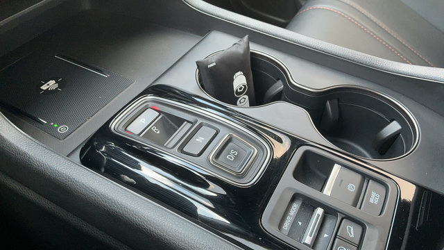 Used 2025 Honda Pilot TrailSport image 18