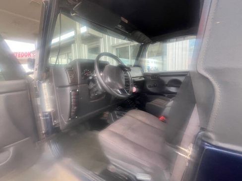 Used 2002 Jeep Wrangler Sport image 9