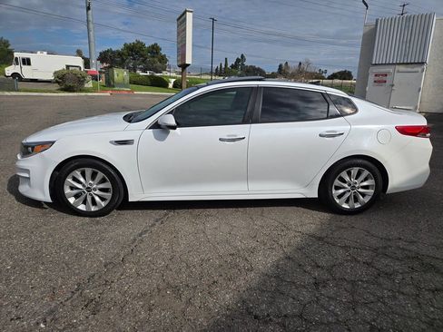 Used 2016 Kia Optima EX w/ Premium Package image 19