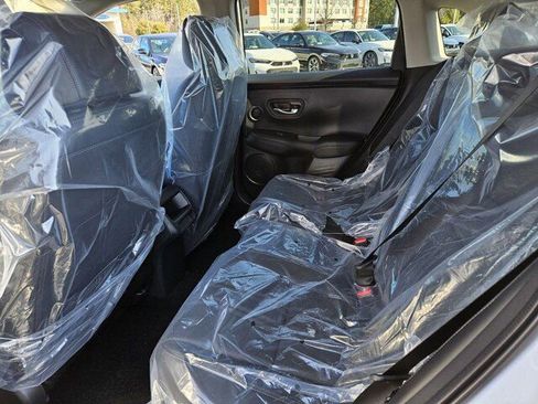 New 2026 Honda HR-V EX-L image 10