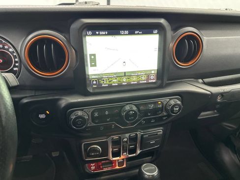 Used 2021 Jeep Gladiator Mojave AWD/4WD image 27