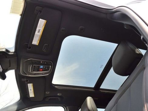 New 2026 Jeep Cherokee Limited AWD/4WD image 32